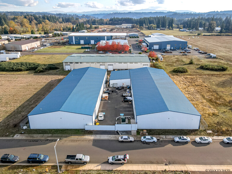 Primary Photo Of 1040 NW Noble Dr, Estacada Manufacturing For Sale