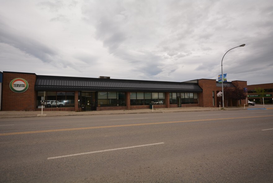 Primary Photo Of 10215 100th St, Fort St John Office For Lease