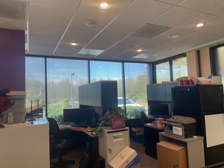 More Photos Of 7373 Comfort Inn Dr, Warrenton General Retail For Lease