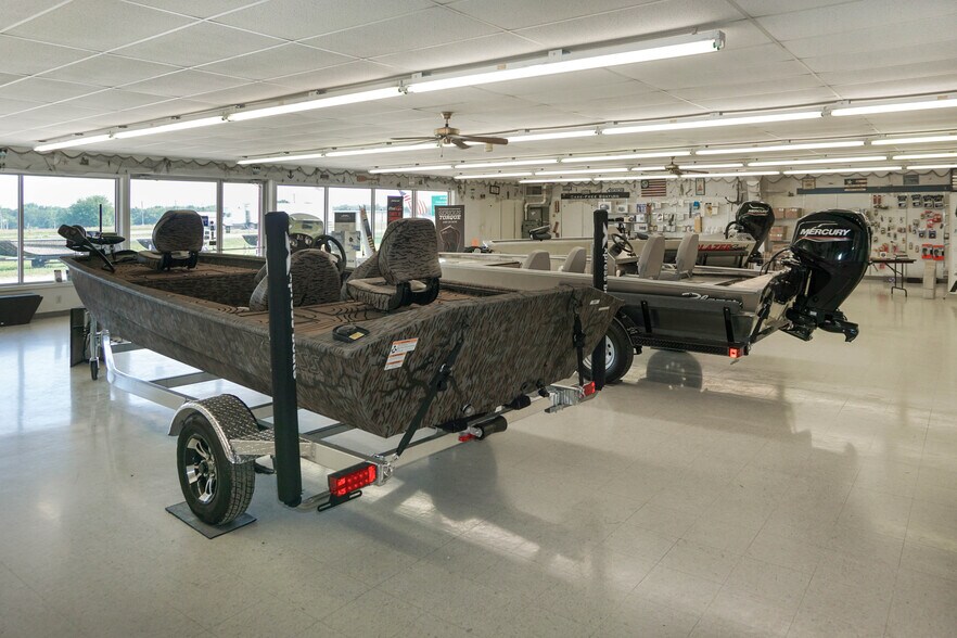 More Photos Of 18050 County Road 1000, Saint James Storefront For Lease