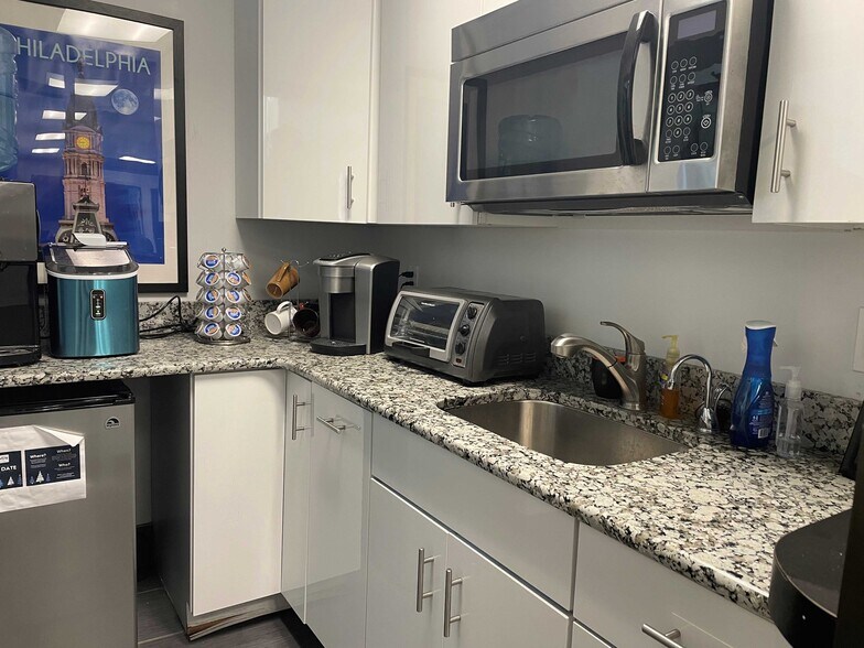 More Photos Of 113-115 N 5th St, Darby Warehouse For Sale