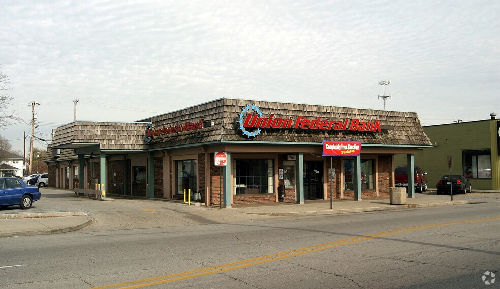 More Photos Of 724 Broad Ripple Ave, Indianapolis Storefront Retail Office For Lease