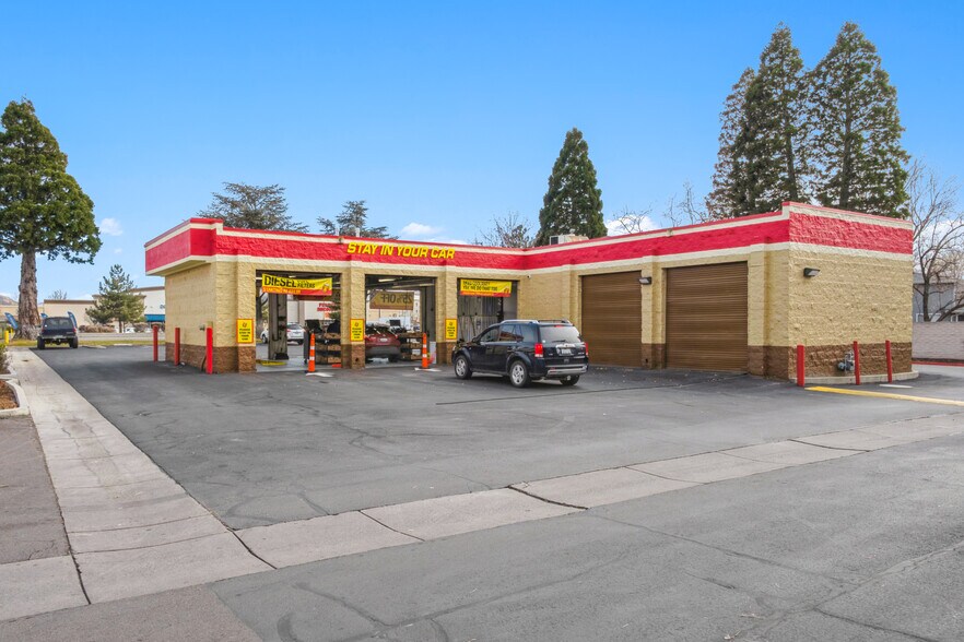 More Photos Of 651 N Mccarran Blvd, Sparks General Retail For Sale