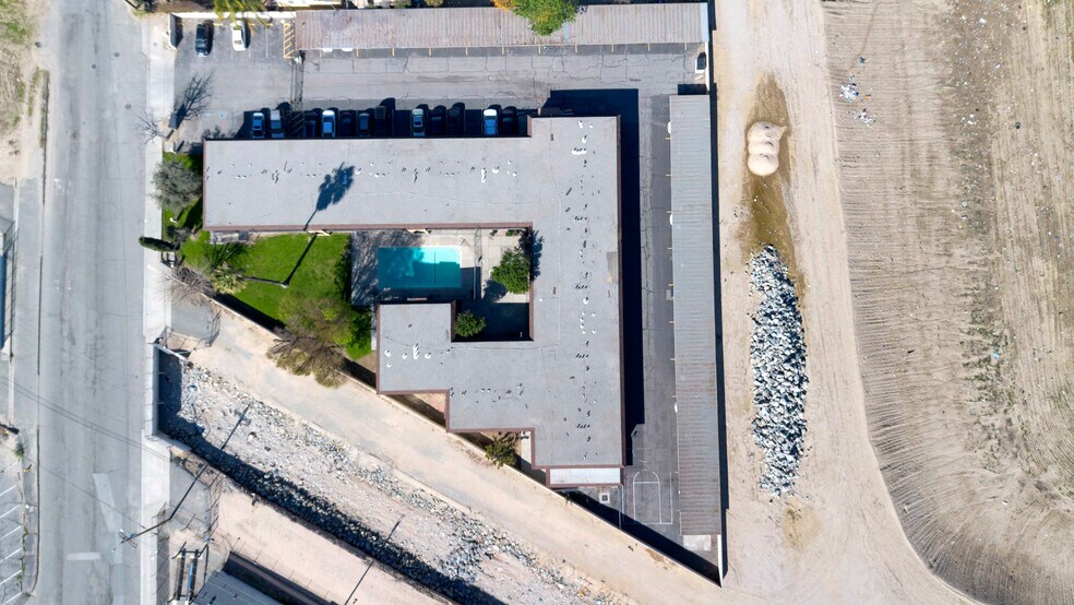 More Photos Of 3943 N H St, San Bernardino Apartments For Sale