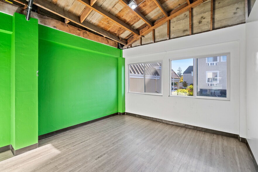 More Photos Of 1802-1808 El Camino Real, Redwood City General Retail For Lease