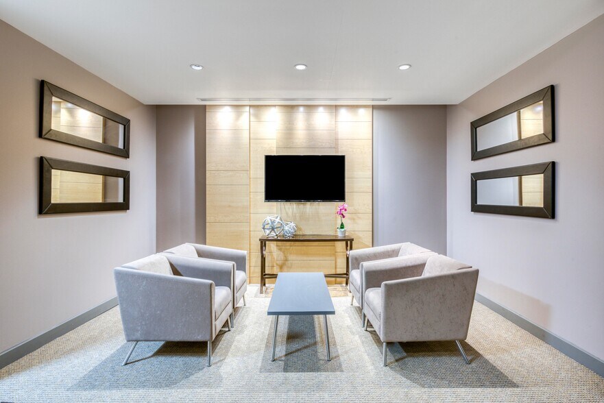 More Photos Of 3660 Midland Av, Toronto Office For Lease