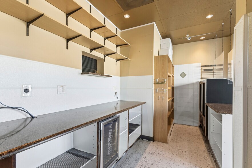 More Photos Of 160 Cypress Point Pky, Palm Coast General Retail For Sale