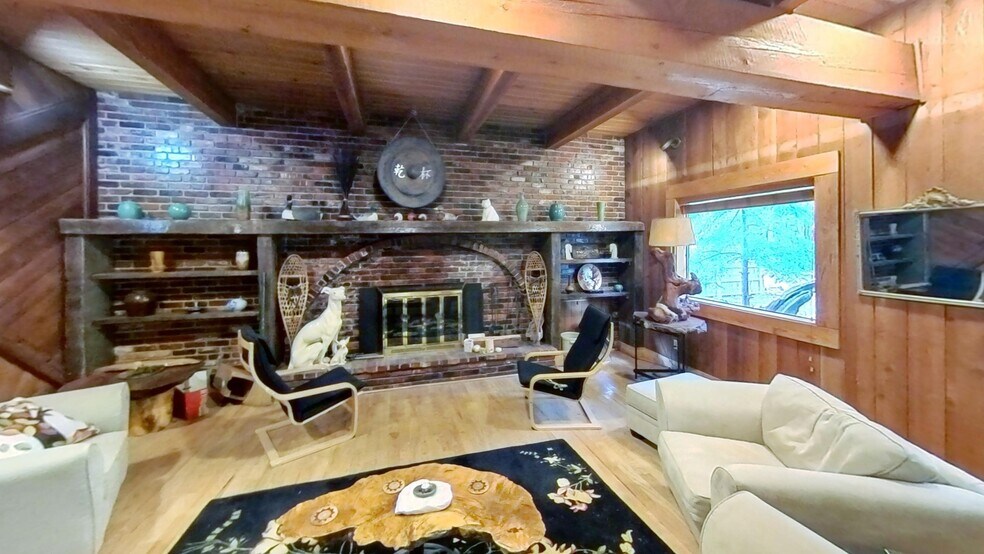 More Photos Of 295534 US Highway 101, Quilcene Flex For Sale