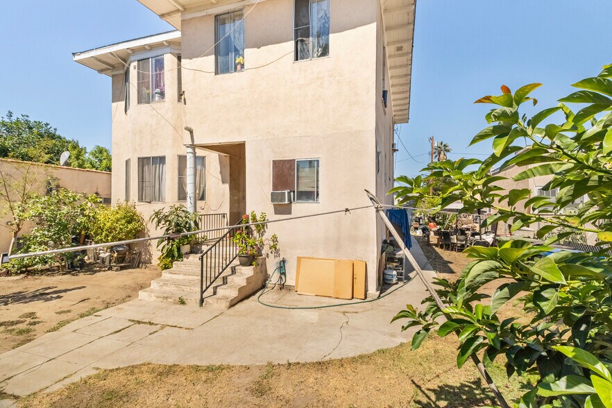More Photos Of 1627 S Burlington Ave, Los Angeles Apartments For Sale