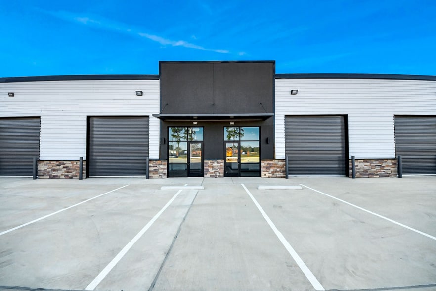 More Photos Of 18011 Cypress Rose Hill Rd, Cypress Unknown For Lease