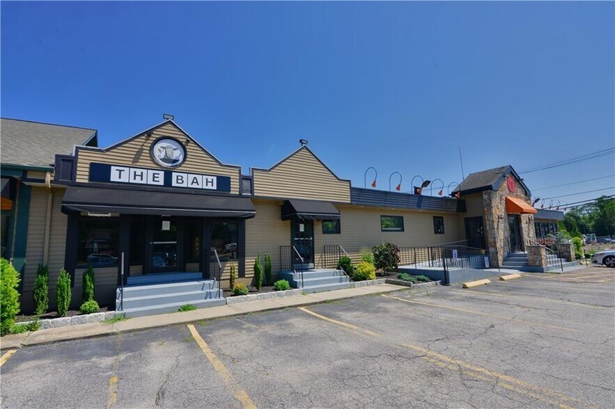 More Photos Of 7354-7366 Post Rd, North Kingstown Restaurant For Sale