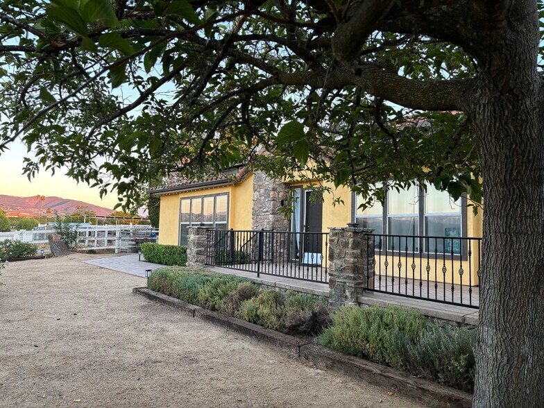 More Photos Of 40150 Barksdale Cir, Temecula Winery Vineyard For Sale