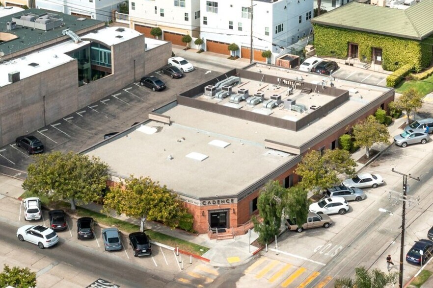 Primary Photo Of 7701 Herschel Ave, La Jolla Medical For Lease