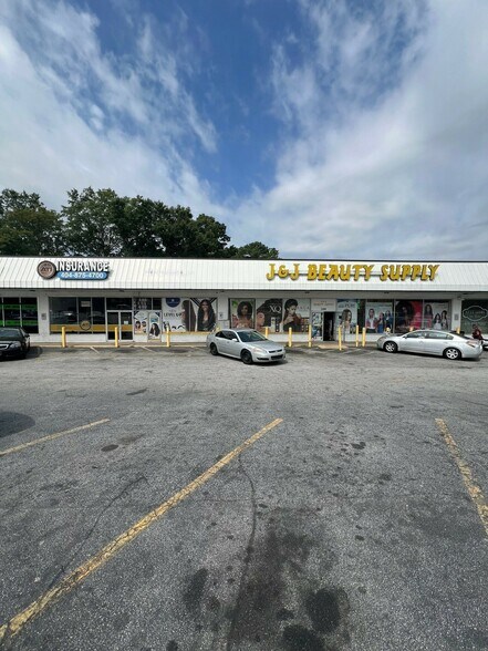 More Photos Of 2460 Martin Luther King Jr Dr SW, Atlanta Freestanding For Sale