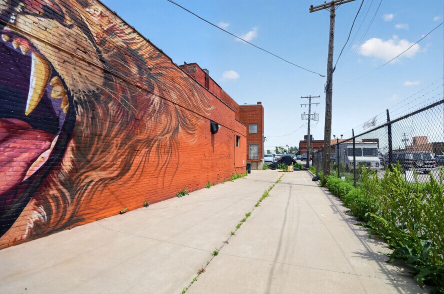 More Photos Of 2628 Orleans St, Detroit Warehouse For Sale