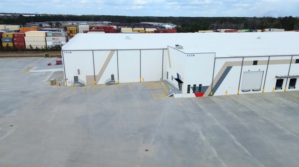 More Photos Of 115 Parkway Dr, Rincon Unknown For Lease