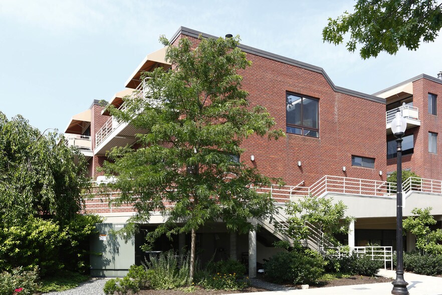 More Photos Of Shipway Pl, Boston Office For Lease