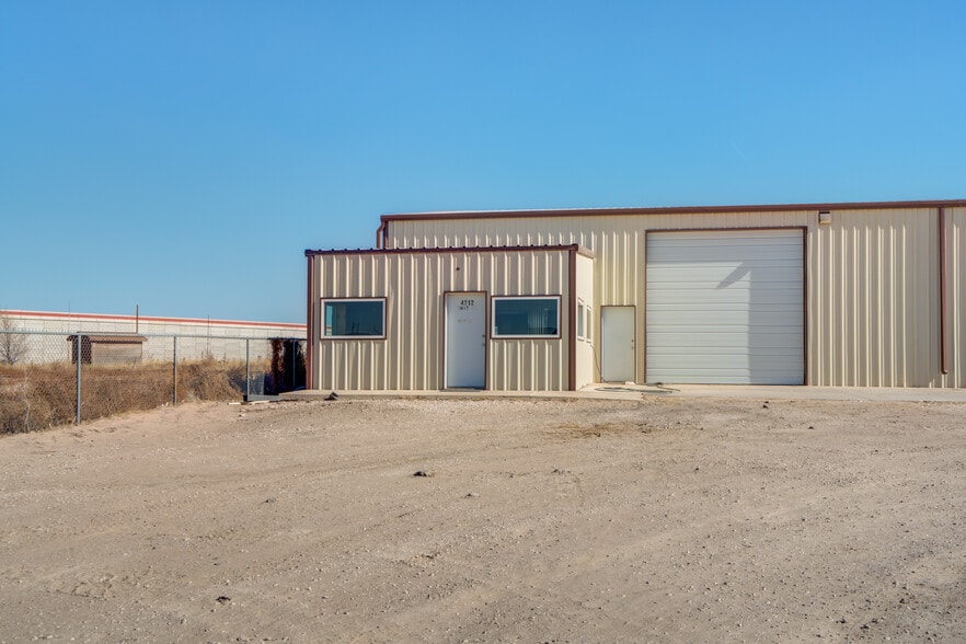 Primary Photo Of 4212 F M 2528, Lubbock Flex For Sale