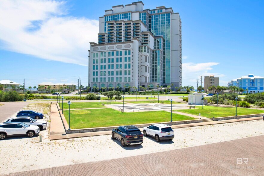 More Photos Of 16 Market St, Orange Beach Office For Sale