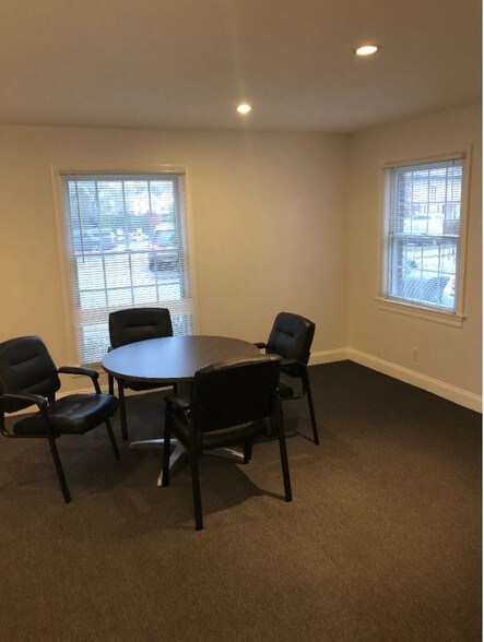 More Photos Of 27 Pine St, New Canaan Office For Sale