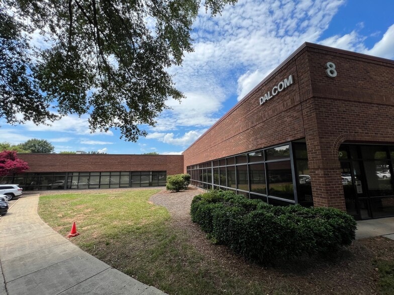 More Photos Of 18-22 Oak Branch Dr, Greensboro Light Distribution For Lease
