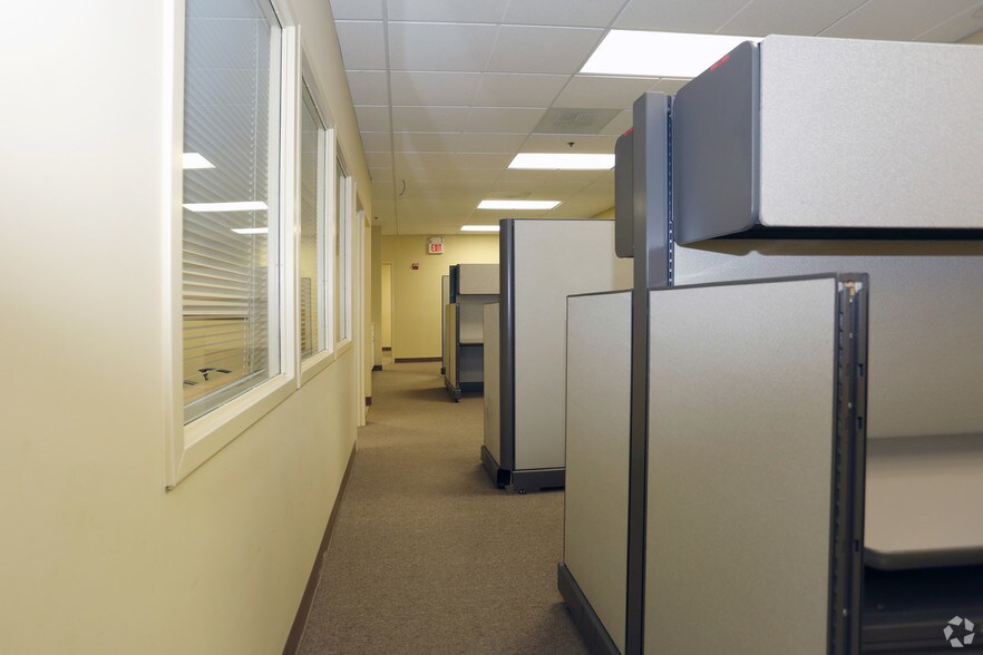 More Photos Of 3759 Us Highway 1 S, Monmouth Junction Office For Lease