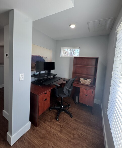 More Photos Of 34 Covil Ave, Wilmington Office For Sale