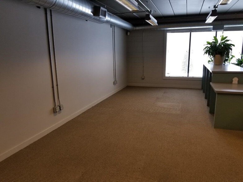 More Photos Of 6213-6217 W Lake St, Saint Louis Park Office For Lease
