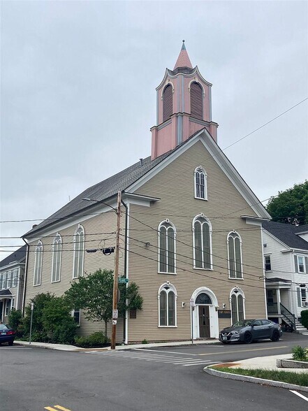 More Photos Of 45 Pearl St, Portsmouth Office For Lease
