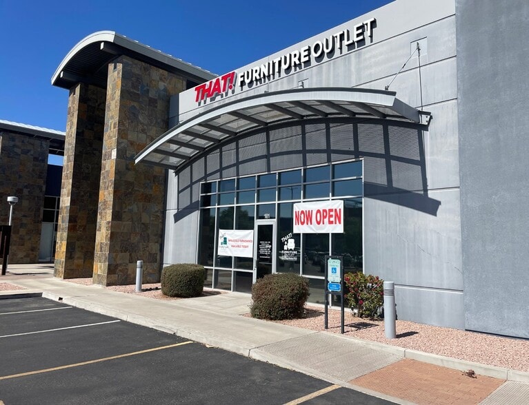 More Photos Of 8425 S Emerald Dr, Tempe Freestanding For Sale