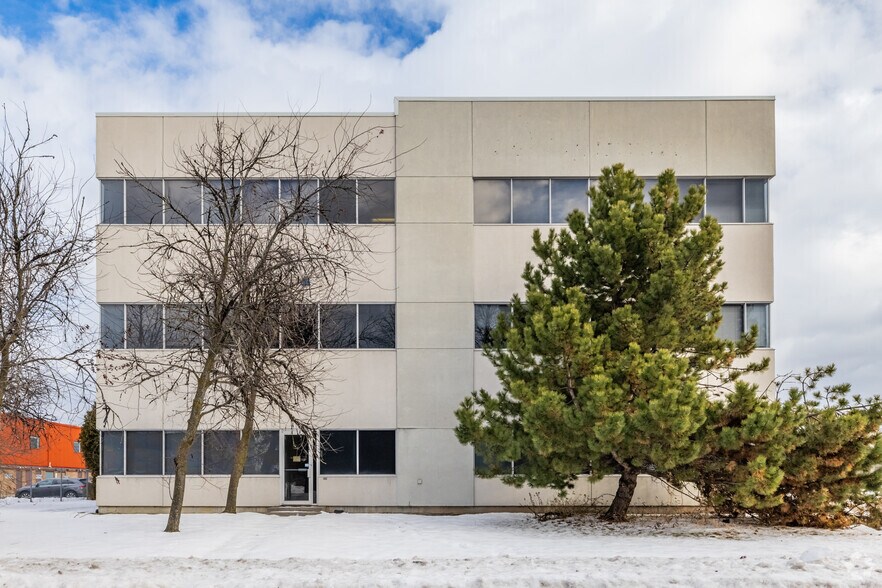 More Photos Of 7 Capella Ct, Ottawa Office For Lease