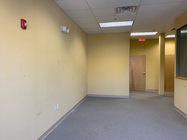 More Photos Of 107 Main St, Maynard Office Residential For Lease