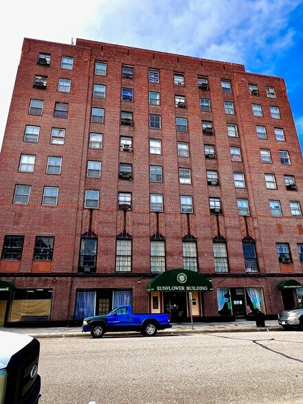 More Photos Of 409 NW 3rd St, Abilene Apartments For Sale