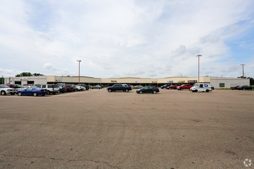 More Photos Of 2015-2061 Harshman Rd, Dayton Unknown For Lease