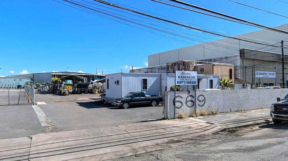 More Photos Of 659-669 Ahua St, Honolulu Warehouse For Lease