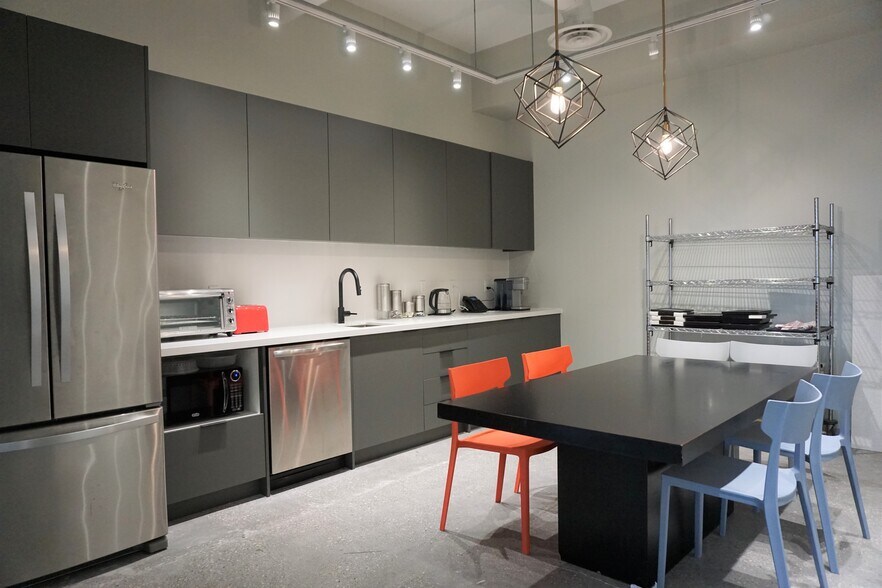 More Photos Of 150 Ferrand Dr, Toronto Unknown For Lease