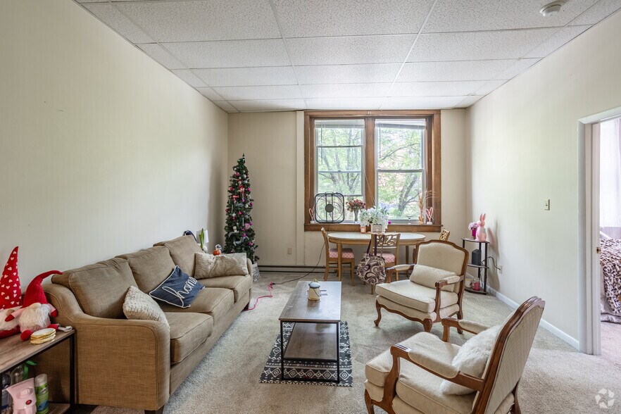 More Photos Of 228-232 E College Ave, State College Storefront Retail Residential For Sale