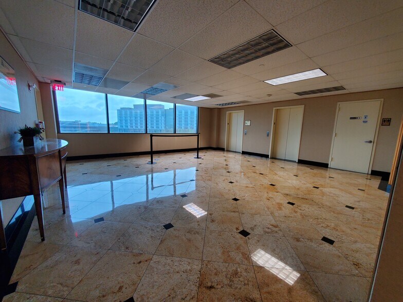 More Photos Of 30-56 Whitestone Expy, Flushing Office For Sale