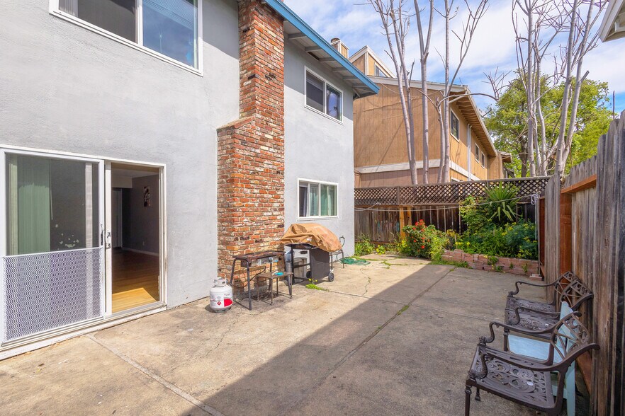 More Photos Of 309-315 Oak Ave, Redwood City Apartments For Sale