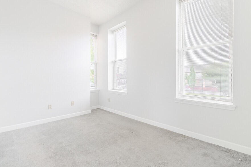 More Photos Of , Pittsburgh Multifamily For Sale