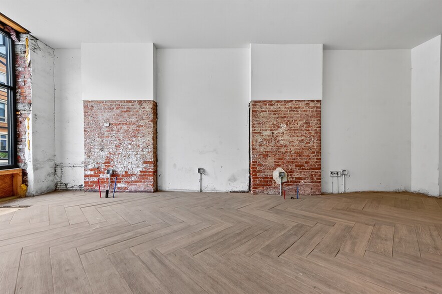 More Photos Of 521 Larimer Ave, Pittsburgh General Retail For Lease