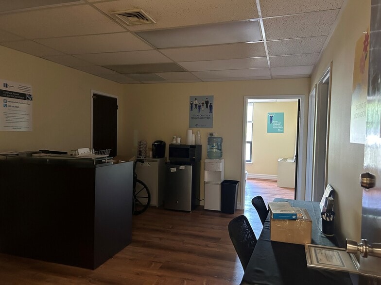 More Photos Of 57 North St, Danbury Medical For Sale