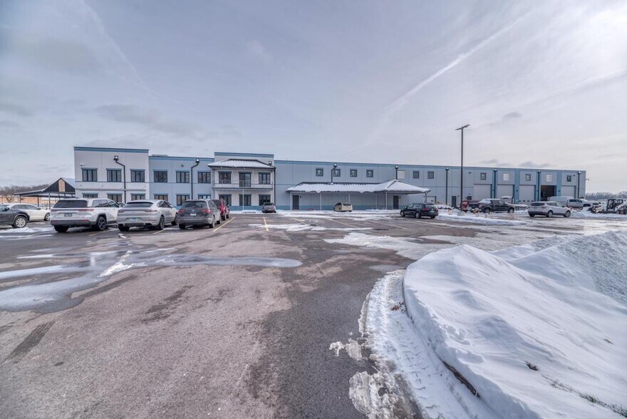 More Photos Of 1 Paarlberg Rd, Glenwood Industrial For Lease