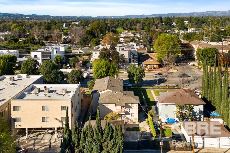 More Photos Of 6504 Woodley Ave, Van Nuys Apartments For Sale