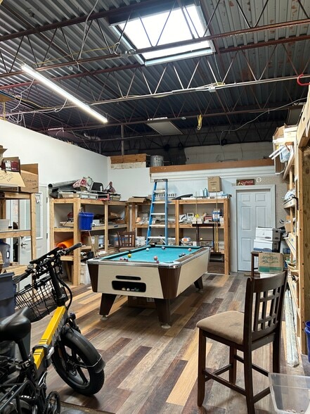 More Photos Of 610 N Armistead Ave, Hampton Service For Lease