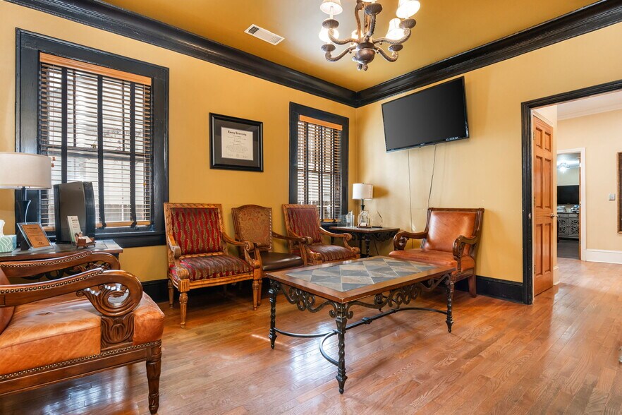 More Photos Of 1624 NE Piedmont Ave, Atlanta Medical For Sale