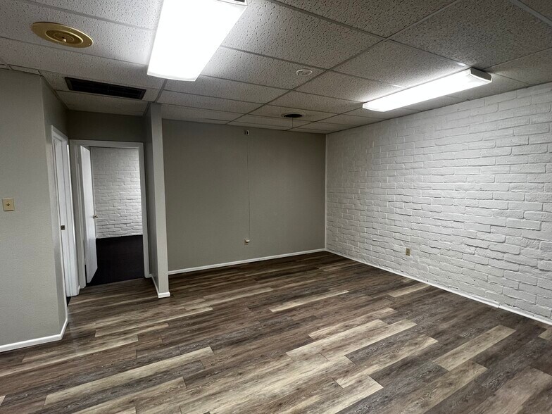 More Photos Of 4150 S Danville Dr, Abilene Storefront For Lease