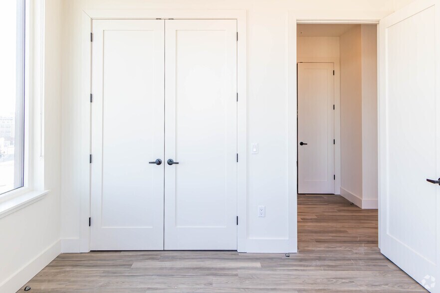 More Photos Of 55 Washington St, East Orange Apartments For Sale
