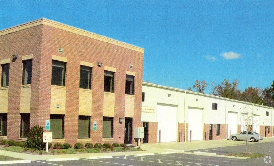 More Photos Of 9479 Hawkins Dr, Manassas Distribution For Lease