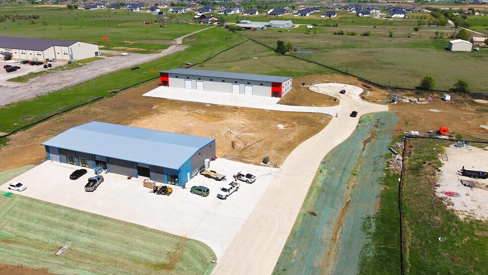 More Photos Of Building 1, 8137 Florance Rd, Northlake Light Distribution For Lease